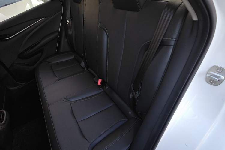 Used Buick GT 2021 Revised Version 1.3T Automatic Mild Hybrid Elite Edition Interior 4
