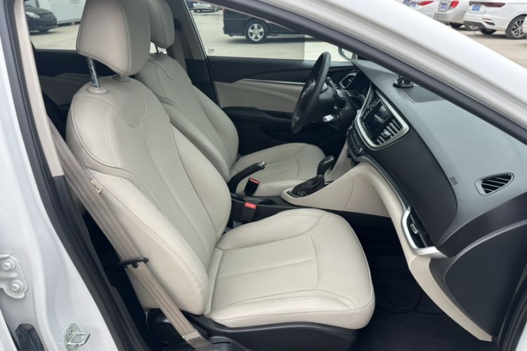 Used Buick GT 2021 Exemplar 1.5L Automatic Elite Version Interior 4