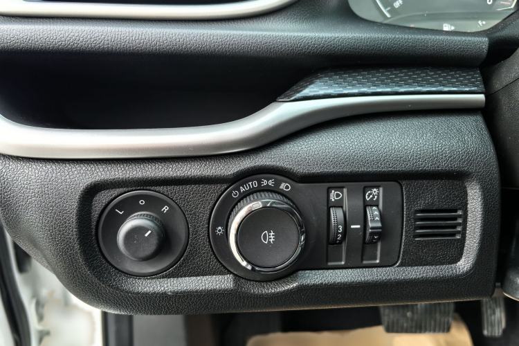 Used Buick GT 2021 1.3T Automatic Mild Hybrid Elite Version Interior 4