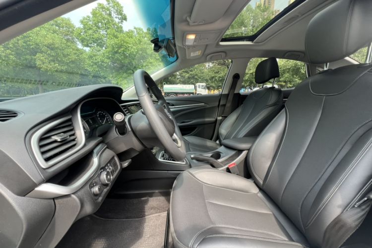 Used Buick GT 2021 Revised Version 1.3T Automatic Mild Hybrid Elite Edition Interior 6