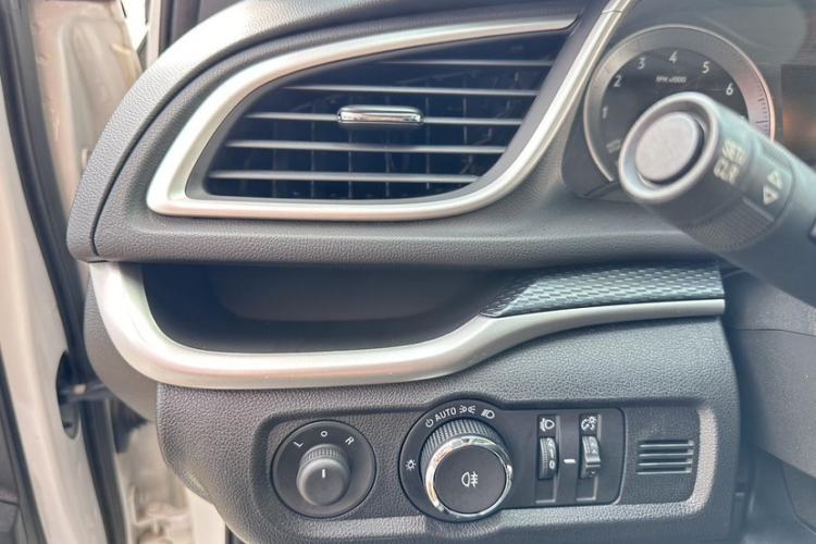 Used Buick GT 2021 Revised Version 1.3T Automatic Mild Hybrid Elite Edition Interior 7