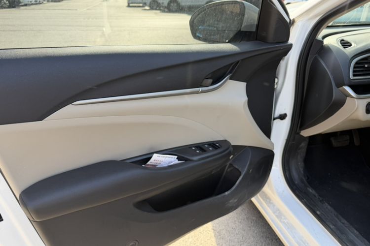 Used Buick GT 2021 Exemplar 1.5L Automatic Elite Version Interior 8
