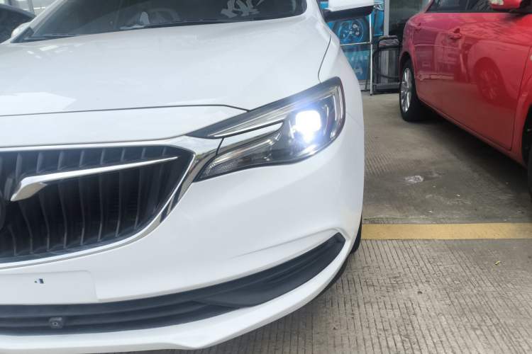 Used Buick GT 2021 1.3T Automatic Mild Hybrid Elite Version Left Front Headlight