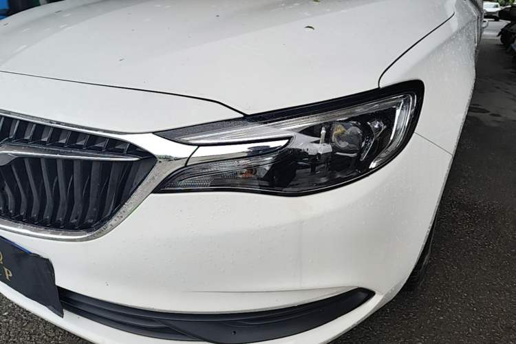 Used Buick GT 2021 Revised Version Flagship 1.5L Automatic Elite Edition Left Front Headlight