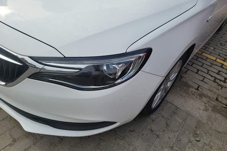 Used Buick GT 2021 Revised Version Flagship 1.5L Automatic Elite Edition Left Front Headlight