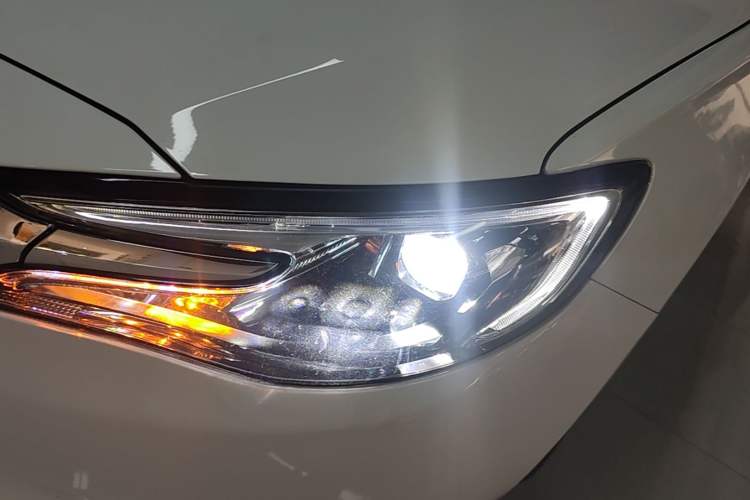 Used Buick GT 2021 Revised Version 1.3T Automatic Mild Hybrid Elite Edition Left Front Headlight