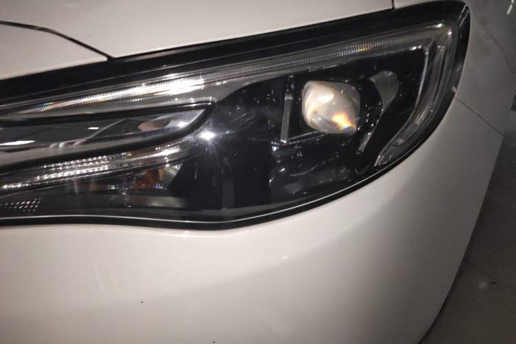 Used Buick GT 2021 Revised Version Flagship 1.5L Automatic Elite Edition Left Front Headlight