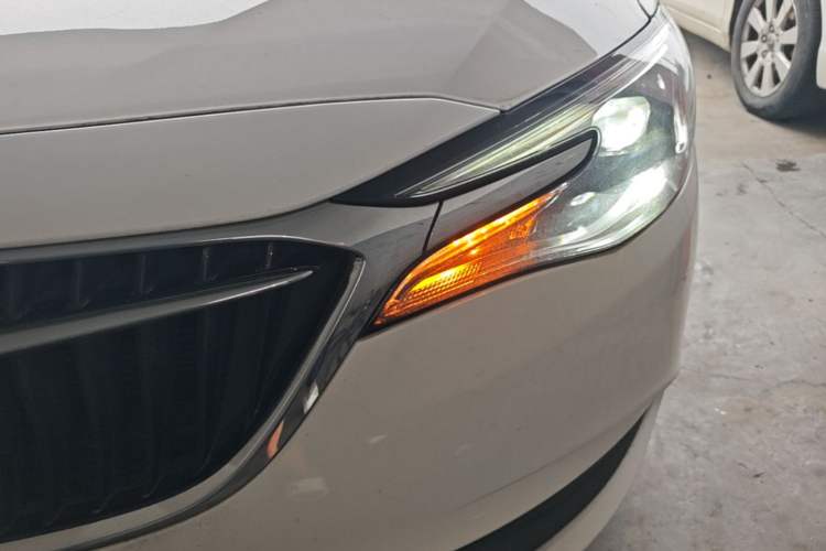 Used Buick GT 2021 Revised Version Flagship 1.5L Automatic Elite Edition Left Front Headlight