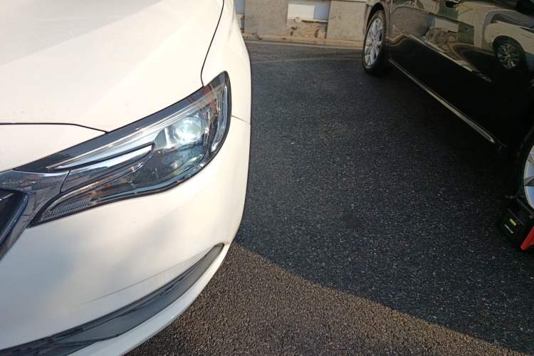 Used Buick GT 2021 Revised Version Flagship 1.5L Automatic Elite Edition Left Front Headlight