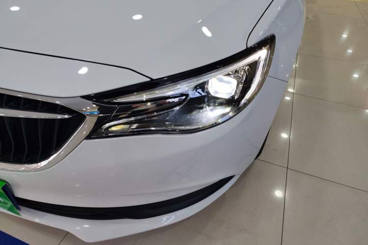 Used Buick GT 2021 Revised Version Flagship 1.5L Automatic Elite Edition Left Front Headlight