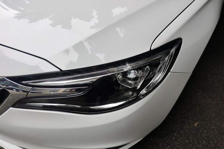 Used Buick GT 2021 Revised Version Flagship 1.5L Automatic Elite Edition Left Front Headlight