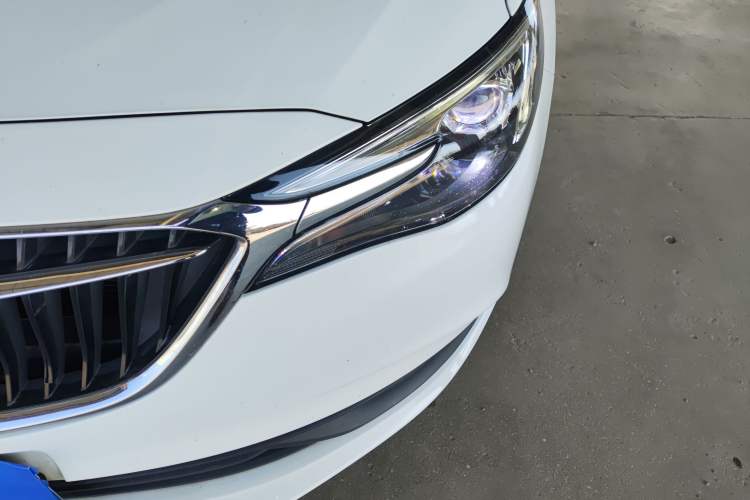 Used Buick GT 2021 Revised Version 1.3T Automatic Mild Hybrid Elite Edition Left Front Headlight