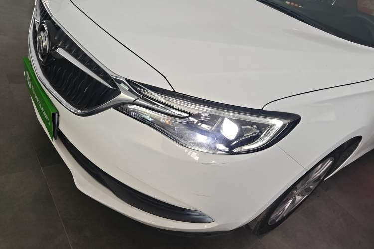 Used Buick GT 2021 Revised Version 1.3T Automatic Mild Hybrid Elite Edition Left Front Headlight