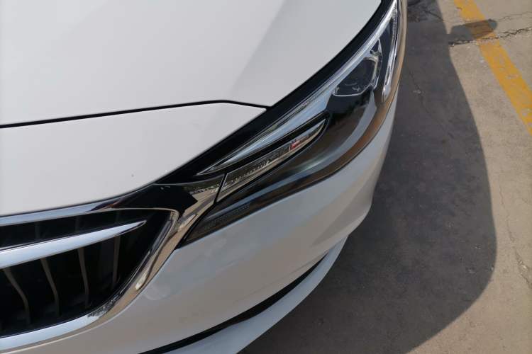 Used Buick GT 2021 Revised Version Flagship 1.5L Automatic Elite Edition Left Front Headlight