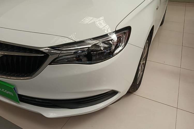 Used Buick GT 2021 Revised Version 1.3T Automatic Mild Hybrid Elite Edition Left Front Headlight