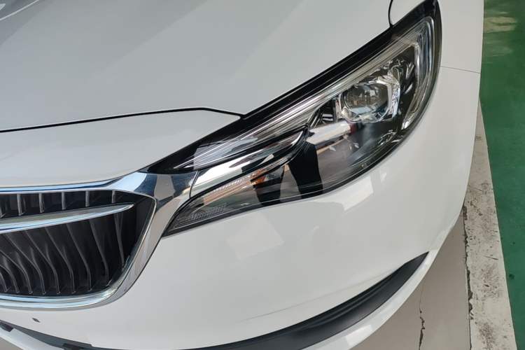 Used Buick GT 2021 Revised Version Flagship 1.5L Automatic Entry-Level Trim Left Front Headlight