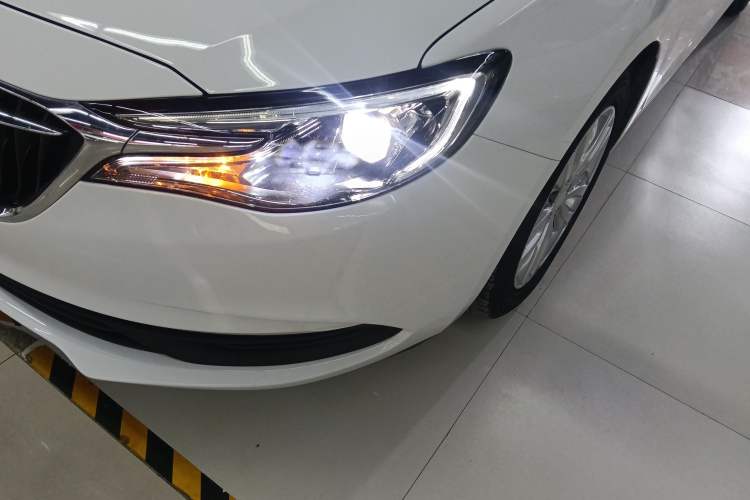 Used Buick GT 2021 Revised Version Flagship 1.5L Automatic Elite Edition Left Front Headlight
