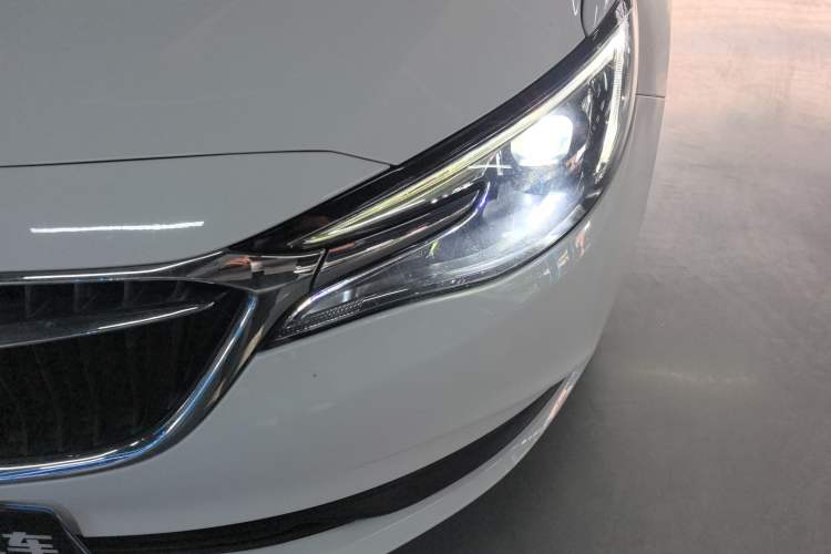 Used Buick GT 2021 Revised Version Flagship 1.5L Automatic Elite Edition Left Front Headlight