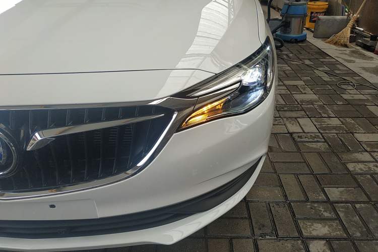 Used Buick GT 2021 Revised Version 1.3T Automatic Mild Hybrid Elite Edition Left Front Headlight