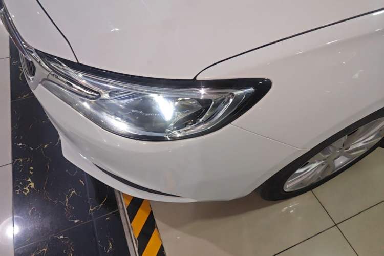 Used Buick GT 2021 Revised Version Flagship 1.5L Automatic Elite Edition Left Front Headlight