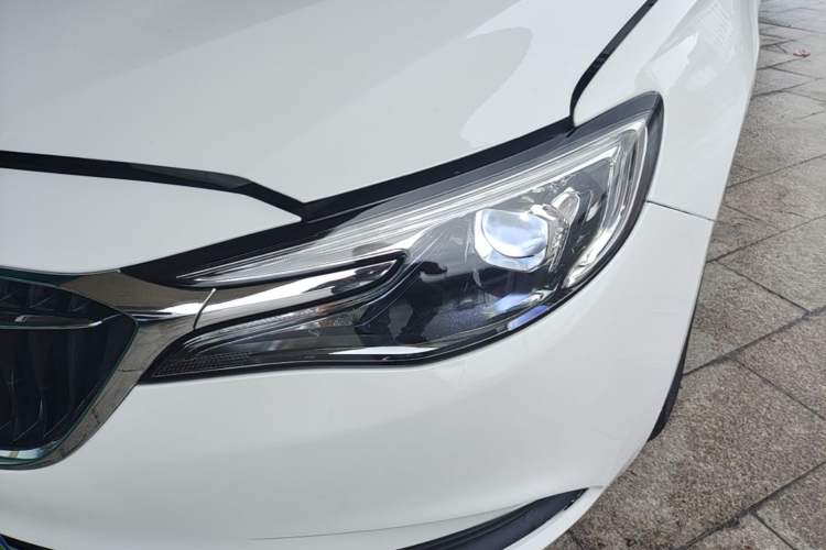 Used Buick GT 2021 Revised Version Flagship 1.5L Automatic Entry-Level Trim Left Front Headlight