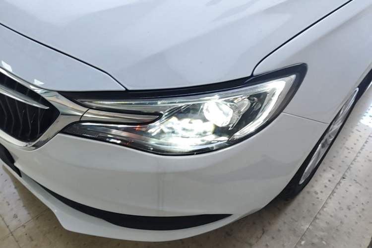 Used Buick GT 2021 Revised Version Flagship 1.5L Automatic Entry-Level Trim Left Front Headlight