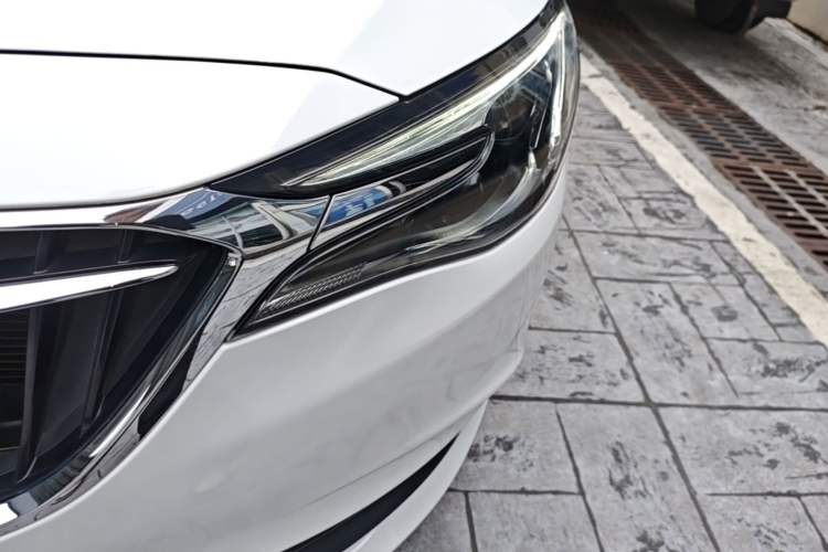 Used Buick GT 2021 Revised Version Flagship 1.5L Automatic Elite Edition Left Front Headlight