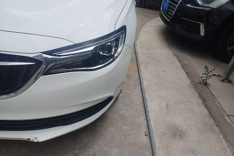Used Buick GT 2021 Revised Version Flagship 1.5L Automatic Elite Edition Left Front Headlight
