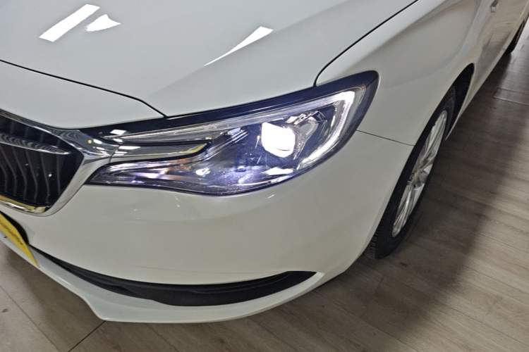 Used Buick GT 2021 Revised Version Flagship 1.5L Automatic Elite Edition Left Front Headlight