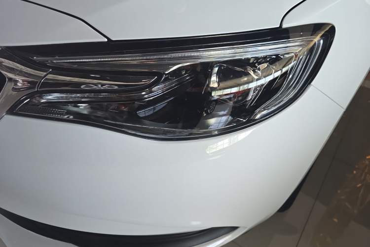 Used Buick GT 2021 Revised Version Flagship 1.5L Automatic Elite Edition Left Front Headlight