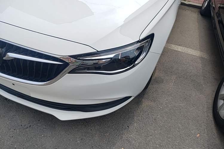 Used Buick GT 2021 Revised Version Flagship 1.5L Automatic Elite Edition Left Front Headlight