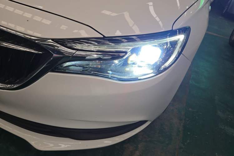 Used Buick GT 2021 Revised Version 1.3T Automatic Mild Hybrid Elite Edition Left Front Headlight