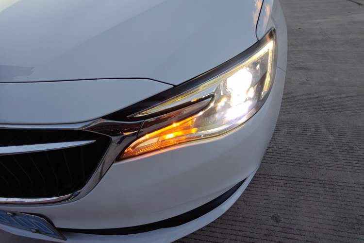 Used Buick GT 2021 Revised Version 1.3T Automatic Mild Hybrid Elite Edition Left Front Headlight