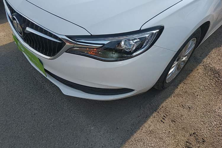 Used Buick GT 2021 Revised Version Flagship 1.5L Automatic Entry-Level Trim Left Front Headlight