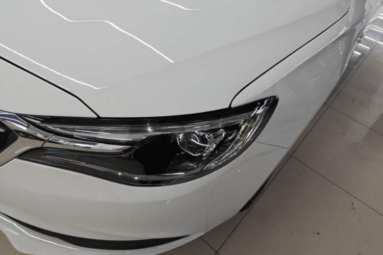 Used Buick GT 2021 Revised Version Flagship 1.5L Automatic Elite Edition Left Front Headlight