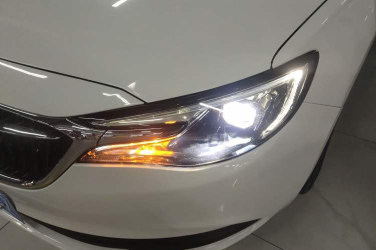 Used Buick GT 2021 Revised Version Flagship 1.5L Automatic Elite Edition Left Front Headlight