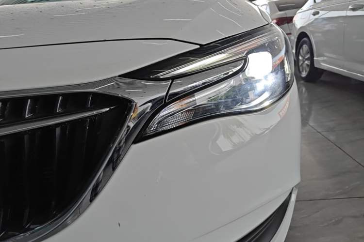 Used Buick GT 2021 1.3T Automatic Mild Hybrid Elite Version Left Front Headlight