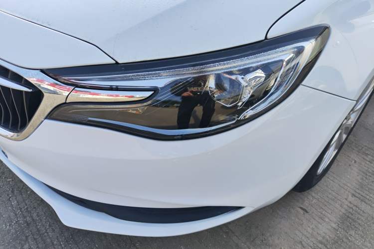 Used Buick GT 2021 Revised Version Flagship 1.5L Automatic Elite Edition Left Front Headlight
