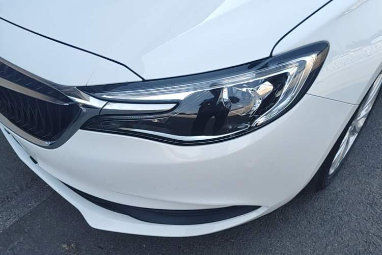 Used Buick GT 2021 Revised Version Flagship 1.5L Automatic Elite Edition Left Front Headlight