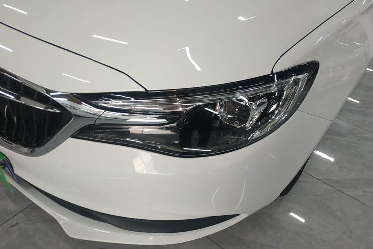 Used Buick GT 2021 Revised Version Flagship 1.5L Automatic Elite Edition Left Front Headlight