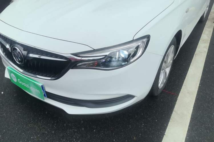 Used Buick GT 2021 Revised Version Flagship 1.5L Automatic Elite Edition Left Front Headlight