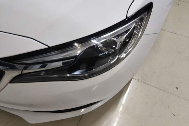 Used Buick GT 2021 Revised Version Flagship 1.5L Automatic Elite Edition Left Front Headlight