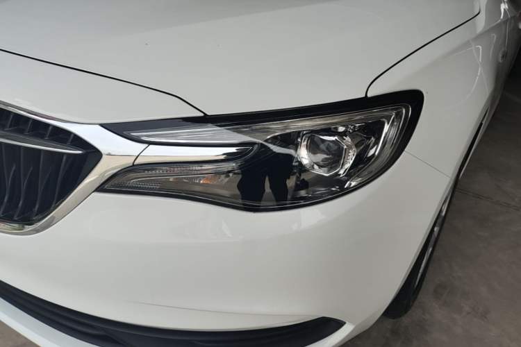 Used Buick GT 2021 Revised Version Flagship 1.5L Automatic Elite Edition Left Front Headlight