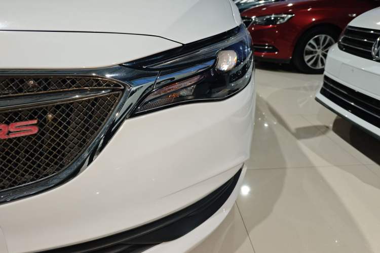 Used Buick GT 2021 Revised Version Flagship 1.5L Automatic Elite Edition Left Front Headlight