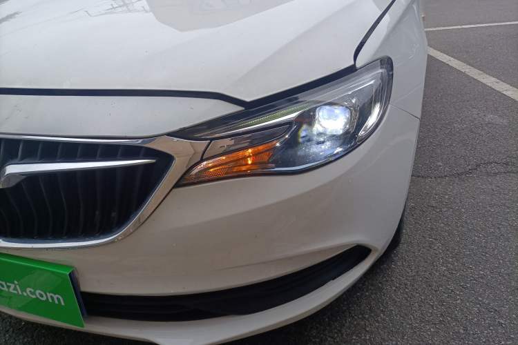Used Buick GT 2021 Revised Version 1.3T Automatic Mild Hybrid Elite Edition Left Front Headlight