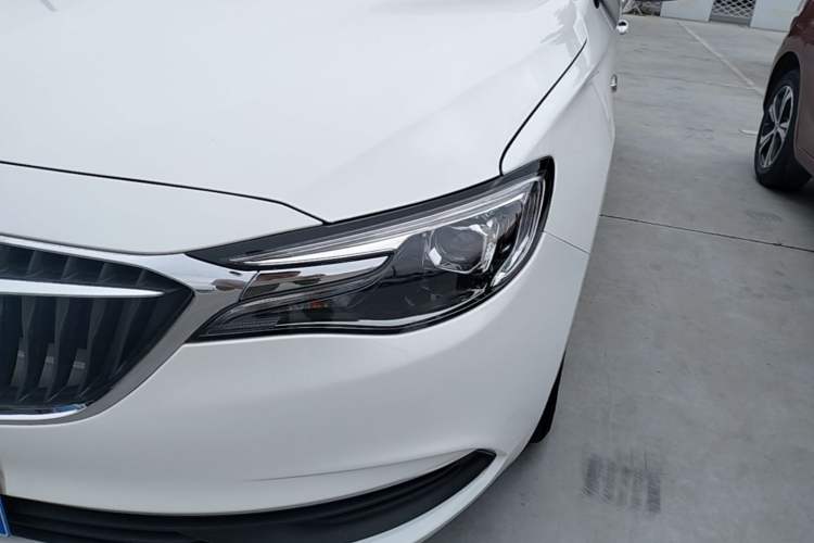 Used Buick GT 2021 Revised Version Flagship 1.5L Automatic Elite Edition Left Front Headlight