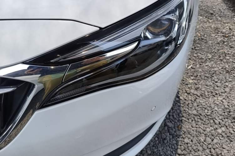 Used Buick GT 2021 Revised Version Flagship 1.5L Automatic Elite Edition Left Front Headlight