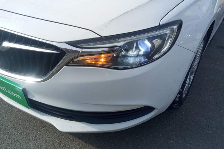Used Buick GT 2021 Revised Version Flagship 1.5L Automatic Elite Edition Left Front Headlight