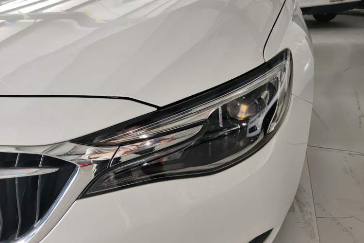 Used Buick GT 2021 Revised Version Flagship 1.5L Automatic Elite Edition Left Front Headlight