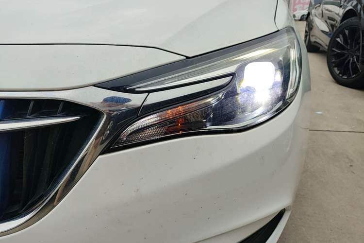 Used Buick GT 2021 Exemplar 1.5L Automatic Elite Version Left Front Headlight